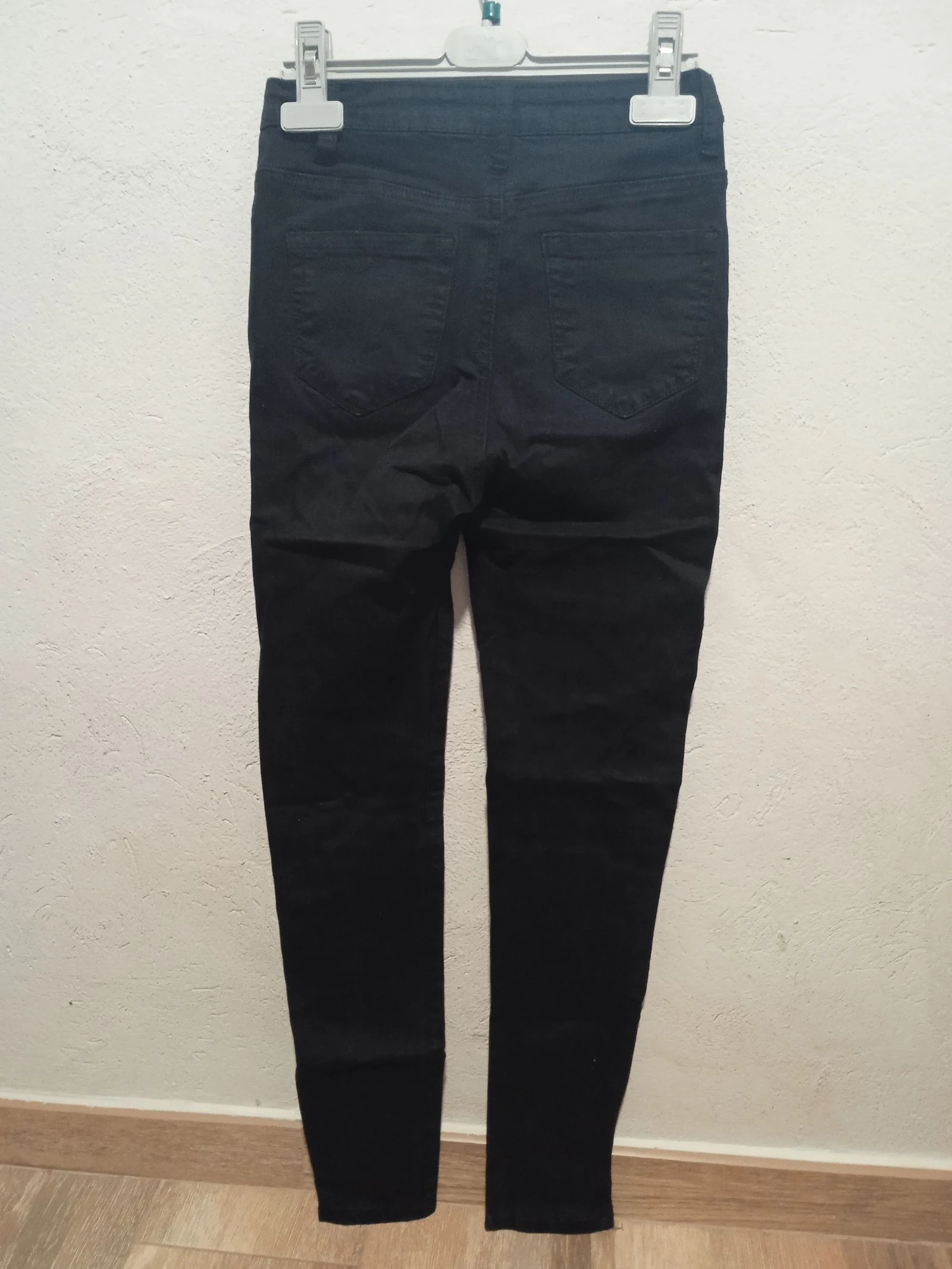 Pantalón pitillo negro – photo 2